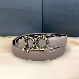 Cinturón de diseñador Hombres Cinturones de lujo clásicos delgados para mujeres Fashion Fashion Celante de mujer tranquila Vestido informal Cinturón de moda de mezclilla 2.5 cm de ancho