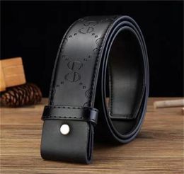 Ceinture de créateur hommes et femmes en cuir lettre de luxe bronze boucle d'or noir classique grande lettre pantalons de jeunesse coréens wai8083117