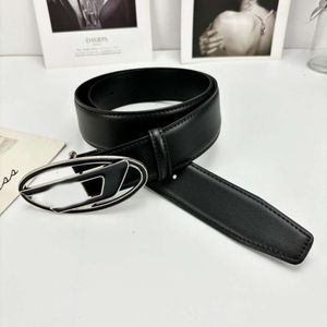 Ceinture de créateur Mode Nouveau D Lettre Disel Netizen Design Sensation Ceinture de niche pour hommes et femmes Ceinture en cuir véritable en forme de D Robe américaine haut de gamme Ceinture large