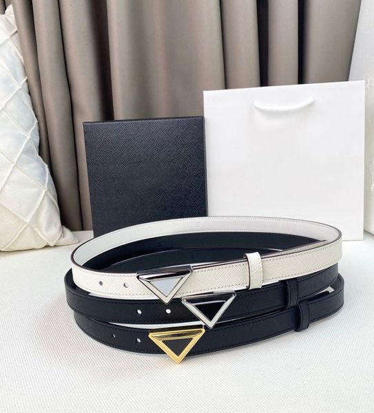 Triangle de ceinture de designer Real Cuir Belts Largeur 2cm Gold Sliver Buckle Man Woman Classic 3 Color9080964