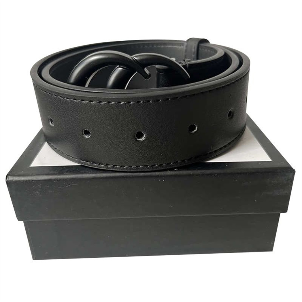 Designerbälten Kvinnor Designerhuvud äkta läderbälten mycket kvalitet med låddesigner Kvinnor Mens bälten Classic Designer Mens Belt