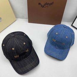 Diseñador Berberry Hat Versión coreana Primavera y verano Plaid b Gorra de béisbol Algodón para hombres y mujeres Gorra de protección solar Plaid b Gorra de béisbol deporte