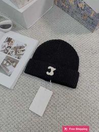 Bérets de créateurs Arc de Triomphe Correct Bonnet tricoté CE Accueil Chapeau de laine Automne et hiver Laine de haute qualité Mode Chapeau froid AI8P