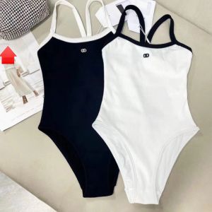 Designer Bikini Dames Swimwear Swimpakken Sexy Solid Ribbed Women One Piece Swimsuit Vrouwelijk High Taille Baden Pak Zomerstrand Dragen Zwemmen Monokini