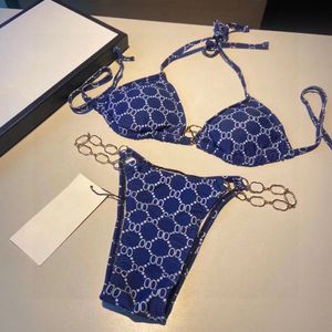 Diseñador Bikinis conjuntos Mujer traje de baño sexy Cadena de letras de metal de lujo Bikini Traje de baño de verano Trajes de baño de playa Traje de baño de tres puntos