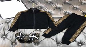 Designer Black Kids Tracksuit Clothing Jackets broek 2pics Sets Boys Girls Autumn Cotton Childrens Sports Wear3249384