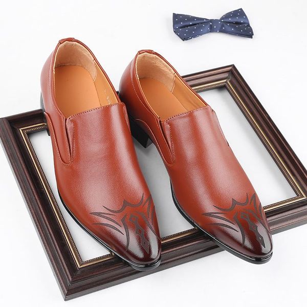 Diseñador Black New Gentleman Shoes de cuero Oxford Hombres Vestidos formales de boda informal Sapatos tenis Ma