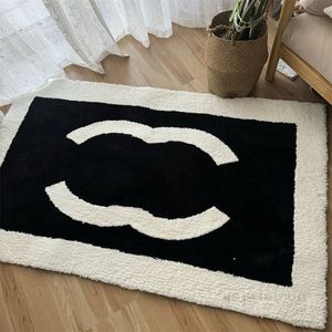 Alfombra blanca y negra de diseño, alfombra rectangular con logotipo clásico francés, alfombra junto a la cama, alfombra antiincrustante para decoración del hogar, alfombra de cachemira de imitación, alfombra