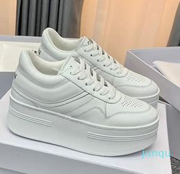 Designer Block Sneakers Femmes senior petites chaussures blanches semelle compensée en cuir de veau designer populaire décontracté