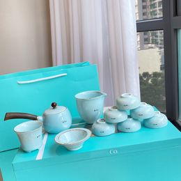 Juego de té azul de diseño, juego de té de cerámica con logotipo clásico, juego de tazas de té para acampar al aire libre, artículos de té con Estuche de transporte portátil