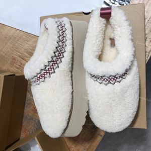 Bottines de styliste pour femmes, bottes de neige courtes d'hiver, bottes en laine chaudes et moelleuses, sans boîte