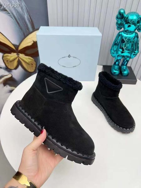 Botas de diseñador Botas cortas de fondo plano negro australiano Suela gruesa Moda Botas de tobillo cálidas de lana de cuero genuino Tamaño 35-41 con caja