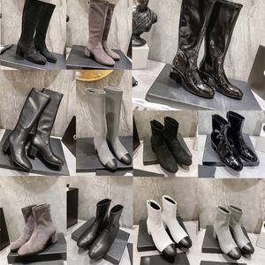 Bottes de designer Bottes élastiques à glissière arrière Designer Femmes Marten High Leather Winter Snow Booties Oxford Bottom Cheville noir blanc Bottes plates classiques Semelle extérieure Bottes 35-40