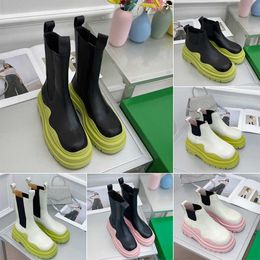 Botas de diseñador Chaelsea Comfort Booties Cuero Martin Premium Moda Antideslizante Onda cálida Suela de goma colorida Tobillo con correas elásticas