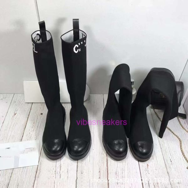 Bottes de concepteur Chanelies Chaussures petites chaussettes parfumées Chaussures en tricot pour femmes Bottes longues LETTRES LETTRES ÉLASTIQUES CALES LOBT