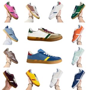 Designer Boots Classic Vintage Men Sneakers dames gemaid lederen casual schoenen kussening pu latex sole luxe gecoolanded sport l5010700