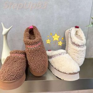 Bottes de créateurs Bottes de pantoufles moelleuses pour les femmes portant des chaussures de plate-forme de fourrure d'agneau 2023 avec des pantoufles Tasman à tête de chou