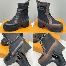 Designer laarzen Martin Desert Boot Hoge kwaliteit dameslaarzen Leren halve laars Klassieke stijl Schoenen Winter herfst Snowboots Nylon canvas enkellaars met doos NO013