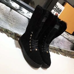 Botas de diseñador Botas de nieve gruesas con pelo de cordero y letras Nuevas botas de moda para mujer, zapatos de algodón antideslizantes y cálidos 07