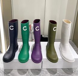 Bottes de créateur Long Tube Caoutchouc Femmes Botte de Pluie Noir Violet Vert Classique Botte de Pluie imperméable Vintage Chaussures de Pluie en Caoutchouc Occasionnels pour Femmes