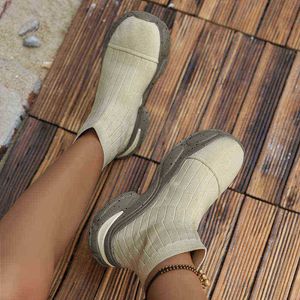 Designer Boots Luxury merkontwerpplatform Nieuwe herfst vrouwen licht comfortabele dikke mode dame schoenen schoenen sokken pompen 220815
