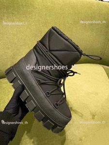 Designer Laarzen Nylon Snowboots Dames Gabardine Apres Ski Laarzen Winter Nieuwe Driehoek Waterdicht Warm Trekkoord Grote tanden Dikke rubberen zool Laarzen 35-42