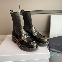 Bottes de créateurs chaussures décontractées chaussures en cuir noir baskets à plate-forme Cloudbust classique brevet mat mocassins formateurs bottes en caoutchouc