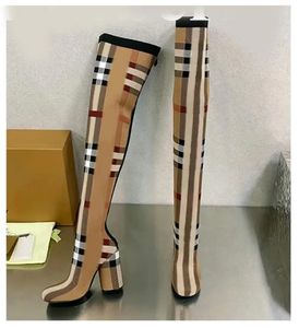 Diseñador -Botas Botas altas para mujer Botas hasta la rodilla de moda de invierno Punta redonda A cuadros Zapatos de abrigo de estilo étnico informal