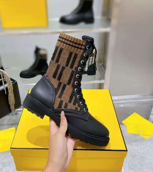 Bottes de designer Femmes sur les bottes du genou Boot de cheville hiver