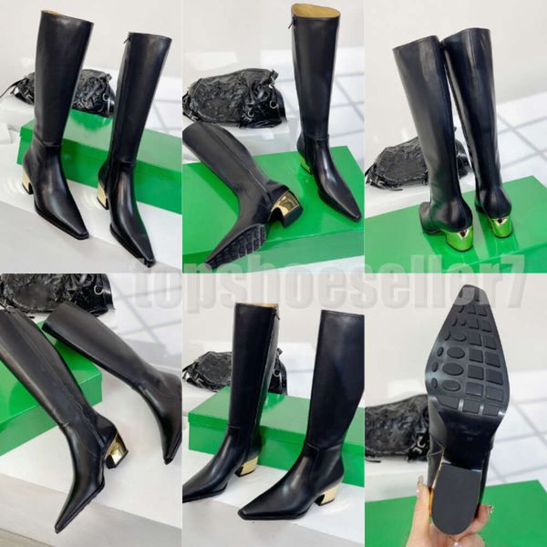 Bottes de créateurs Chaussures habillées pour femmes Bottes hautes en fourrure Bottes noires sexy et chaudes Bottes de requin pour hommes Cuir de vache Hunter Cowboys Bottes en cuir de luxe Bottines