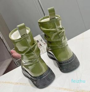 Bottes de créateurs Femmes en peluche épaissie de talons en cuir souple