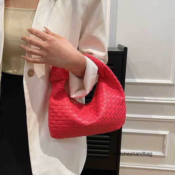 Diseñador Botegs v Bolso de lujo Totes Bottegaes Venetaes Bolsas Tejido Dumplings Bun Bollo de mujer 2023 Estilo Versátil Mano Popular Horn Bun Personalizado H