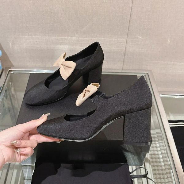 Zapatos Mary Jane con pajarita de diseñador, zapatos de tacón grueso de lujo para mujer, tacones con correa y lazo, zapatos de vestir, mocasines para cena de boda