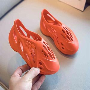 Designer Sandalen Jongens Meisjes Mode Luxe Slider Strand Zomer Slipper Baby Peuter Kleine Grote Kinderen Instapper Sneaker Kinderen Lichtgewicht Gesloten Teen Schoenen