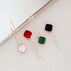 Mode classique 4 trèfle à quatre feuilles collier pendentifs nacre en acier inoxydable plaqué 18 carats pour les femmes Valentine collier de fiançailles concepteur pour femme