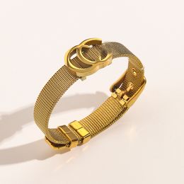Bracelet de créateur Bracelet à breloques Bracelet de luxe Bracelets de luxe femmes marque lettre bijoux plaqué acier inoxydable 18 carats bracelet en or manchette accessoires de fête de mode