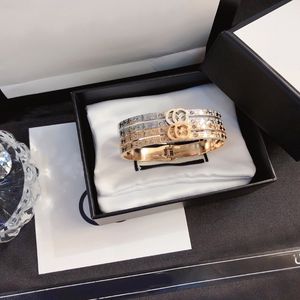 Designer bedelarmband Luxe armband Dames Letter Sieraden verguld roestvrij staal 18-karaats gouden polsbandje