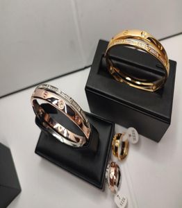 bracelet de créateur bracelet deux couleurs chevauchement bijoux de créateur femme argent diamant diamant simple montres femmes hommes couple bracele5783313