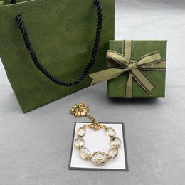 Designerarmband, messing dubbel alfabet en kralenkristallen bloemenarmband, Valentijnsdag, Kerstmis, cadeaus