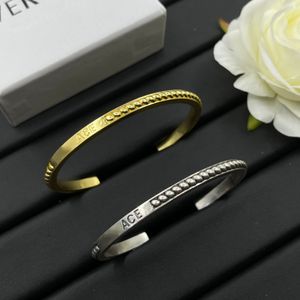 Designer armband casual dames open armband luxe vintage letterontwerp gratis verstelbare armband van hoge kwaliteit