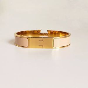Bracelet de créateur pour femmes mode 18 km plaque à or bracelet de haute qualité pour femmes en acier inoxydable