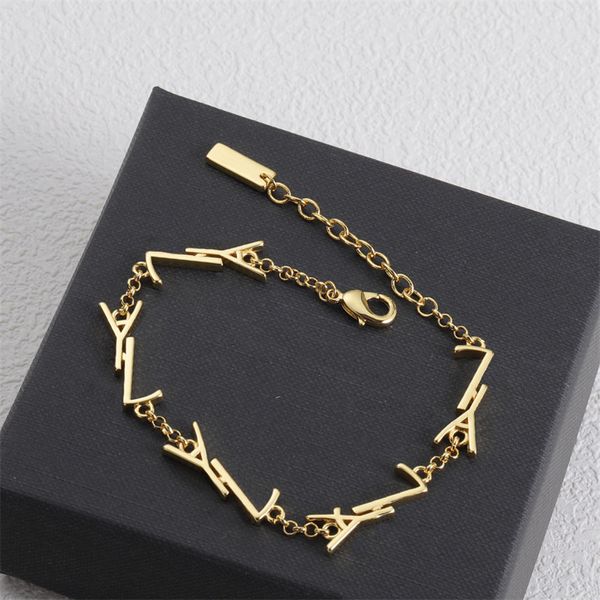 Bracelet de créateur pour femmes de luxe lettres d'or bracelets de charme unisexe à la mode or argent bracelets bijoux pour cadeaux de fête de mariage