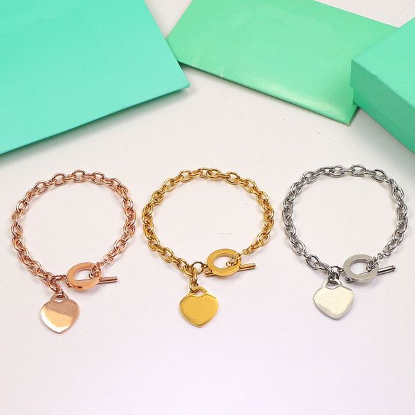 Bracelet de créateur pour femmes, Bracelets en acier titane, bijoux à la mode personnalisés pour filles, avec boîte cadeau