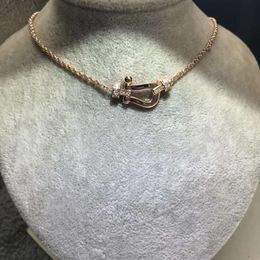 Bracelet designer Fredjewelry Feijias Nouvelle version haute version en fer à cheval ushapé avec collier semi-diamant V collier en or 18 km