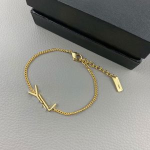 Designer armband gouden ketting nagelarmband tennis armband brief hanger y armband voor vrouwen bedel oorring bruiloft valentijnsdag cadeau g2205242z kladerarmband