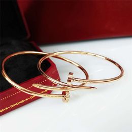 Bracelet de créateur Bijoux Bracelet en or BangleEdition Nail Women's Precision Craft Épais Plaqué K Or Rose Plein Foret Queue Incrustée Mince Nail Bracele