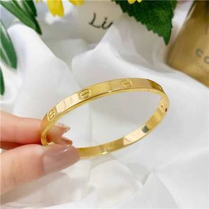 Designer armband love bangle Titanium Staal Ontmoetingen Favoriete Paar Armband Goud Opening Scrub Lover's Romantisch Cadeau