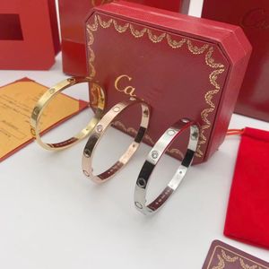 Pulsera de diseñador pulseras de lujo diseñador para mujeres con diseño de diamantes cientos de joyería de brazalete dura joyería opcional muy bonita