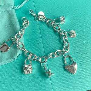 Braceuse de concepteur Bracelet Bracelet Bracelets Designer pour femmes lettre corallienne Love Lock Design Bracelet de meilleure qualité Bijoux très gentil