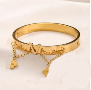 Ontwerper Bracelet Luxury Brief Letter Bangle Link Chain 18K Gold Ploated Fashion Womens Wedding Party Joodlry Accessoires Geschenken